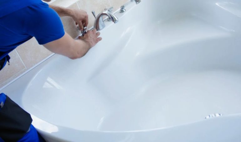 Reglazing and resurfacing services in New York for modern apartments and rental upgrades